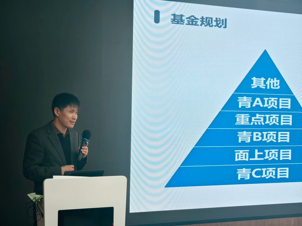 牛旭锋.jpg
